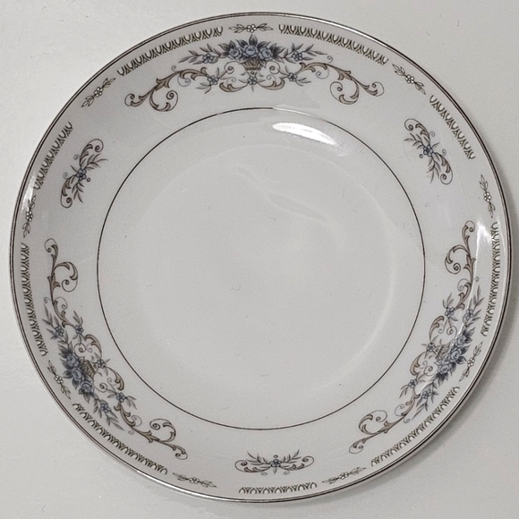 Diane by Fine China of Japan Blue Flower Scrolls Dessert / Fruit Sauce Bowl - Picture 6 of 10